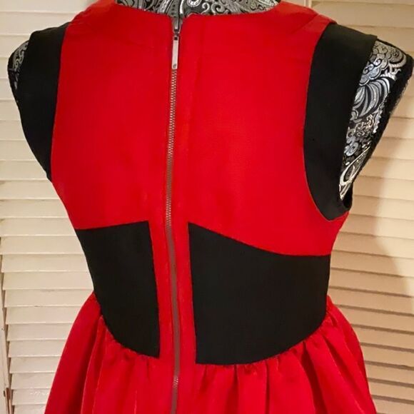 Prabal Garung Red Illusion Fit & Flare Dress Limited Edition for Target. Size 4 - Picture 10 of 17